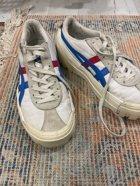 Onitsuka Tiger by Asics Low-Top unisex Athletic cool Sneakers. Rare hard to find